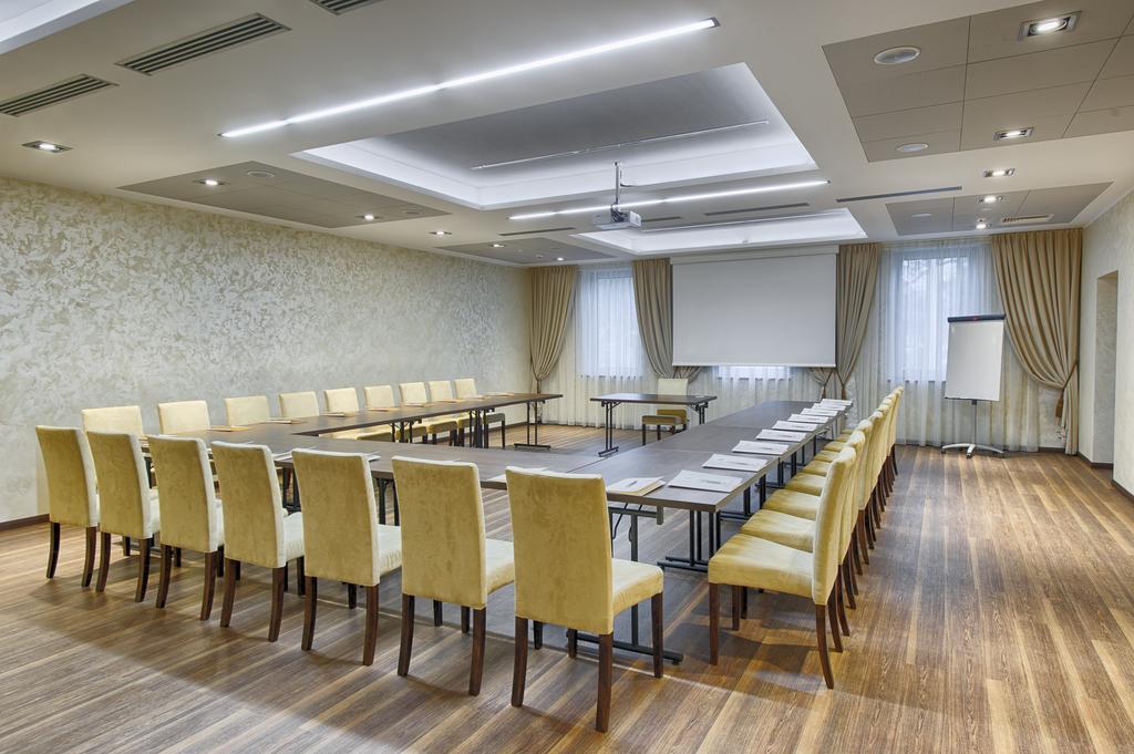 Hotel Lazur Spa & Conference Kalisz  Exterior photo